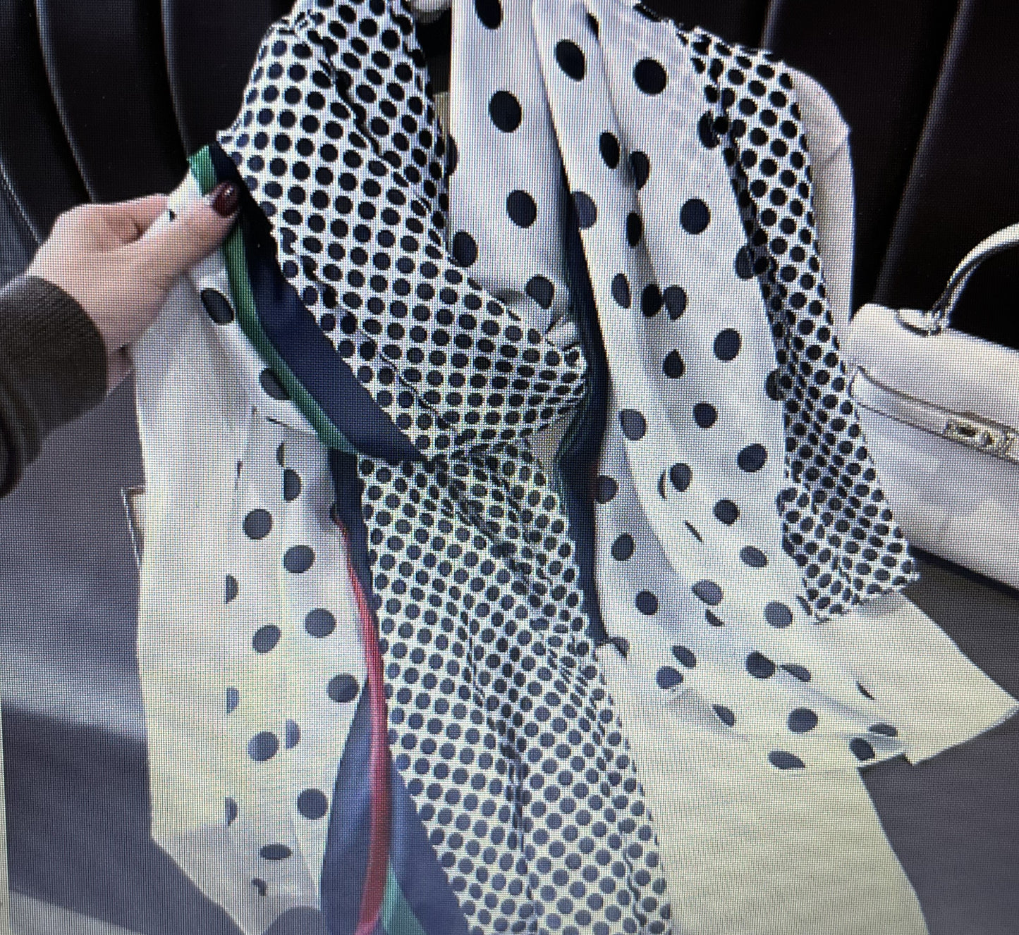 Scarf 180 x 90 cm - One only of this design