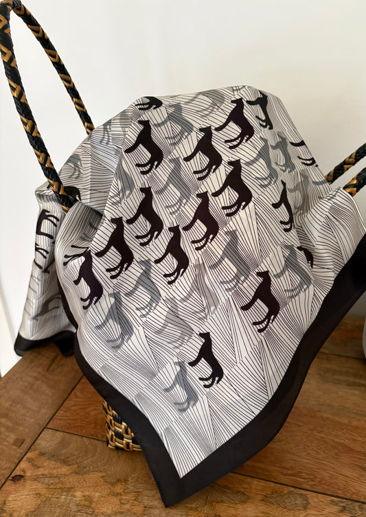 Scarf - 68 x 68 cm
