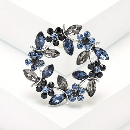 Brooch - wreath in three colours