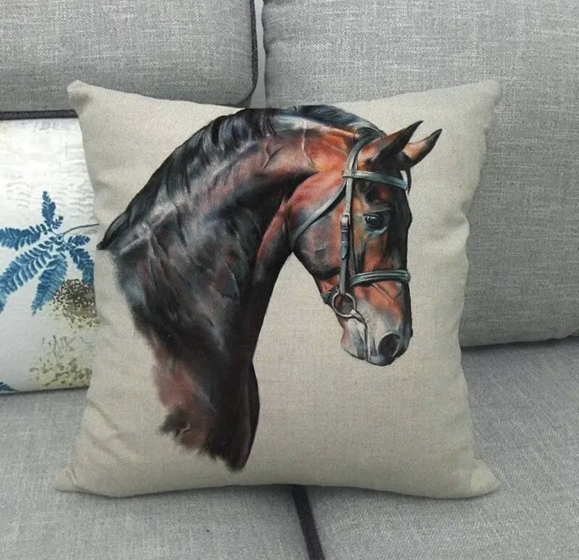 Horse Head Dark Bay With Single Bridle