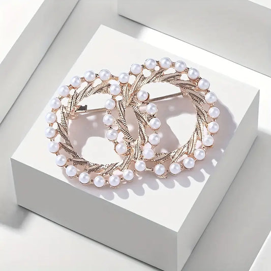 Brooch - Rose gold with faux pearls
